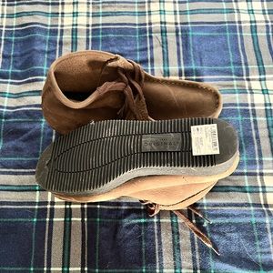 NWOT Clark’s Wallabies Platforms.